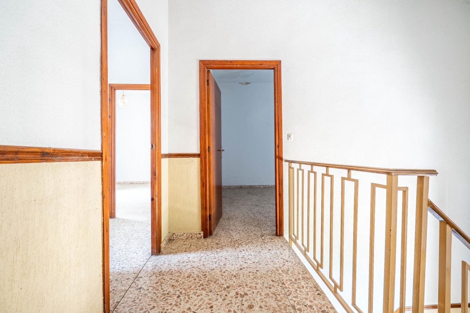 5 soveværelse Rækkehus til salg i Cullar Vega med garage - € 250.000 (Ref: 9103001)