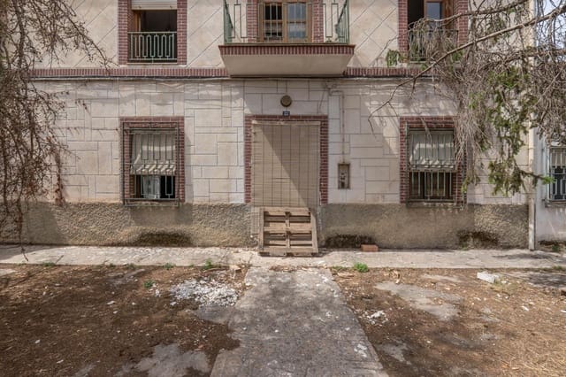 5 chambre Villa/Maison Mitoyenne à vendre à Cúllar Vega avec garage - 250 000 € (Ref: 9103001)