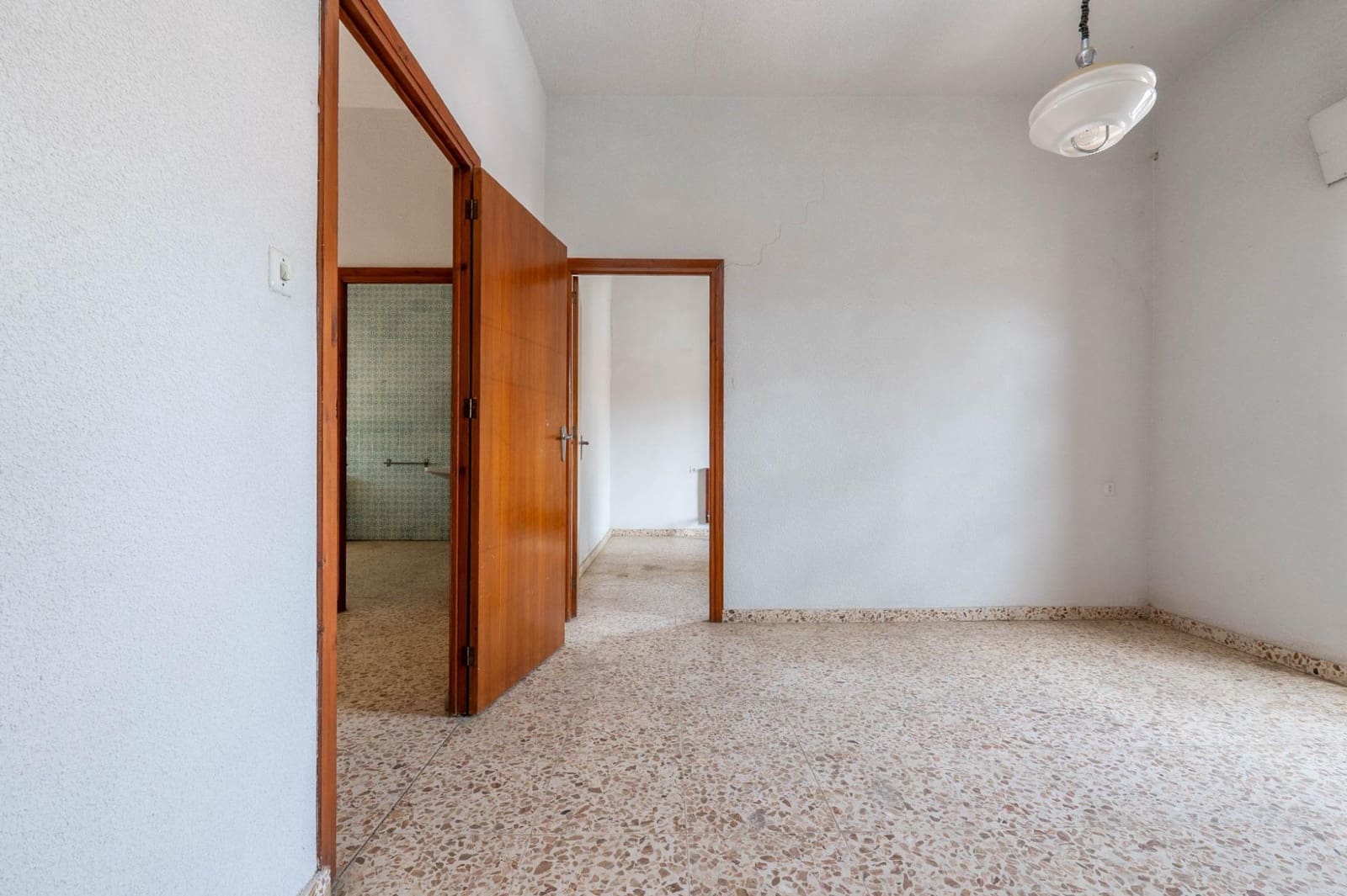 5 soveværelse Rækkehus til salg i Cullar Vega med garage - € 250.000 (Ref: 9103001)