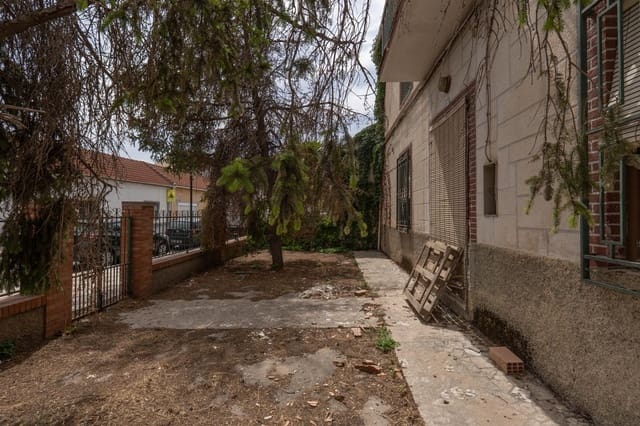 5 chambre Villa/Maison Mitoyenne à vendre à Cúllar Vega avec garage - 250 000 € (Ref: 9103001)