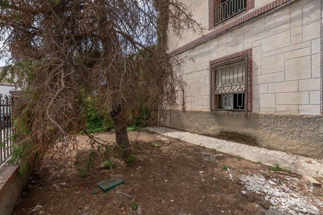 5 chambre Villa/Maison Mitoyenne à vendre à Cúllar Vega avec garage - 250 000 € (Ref: 9103001)