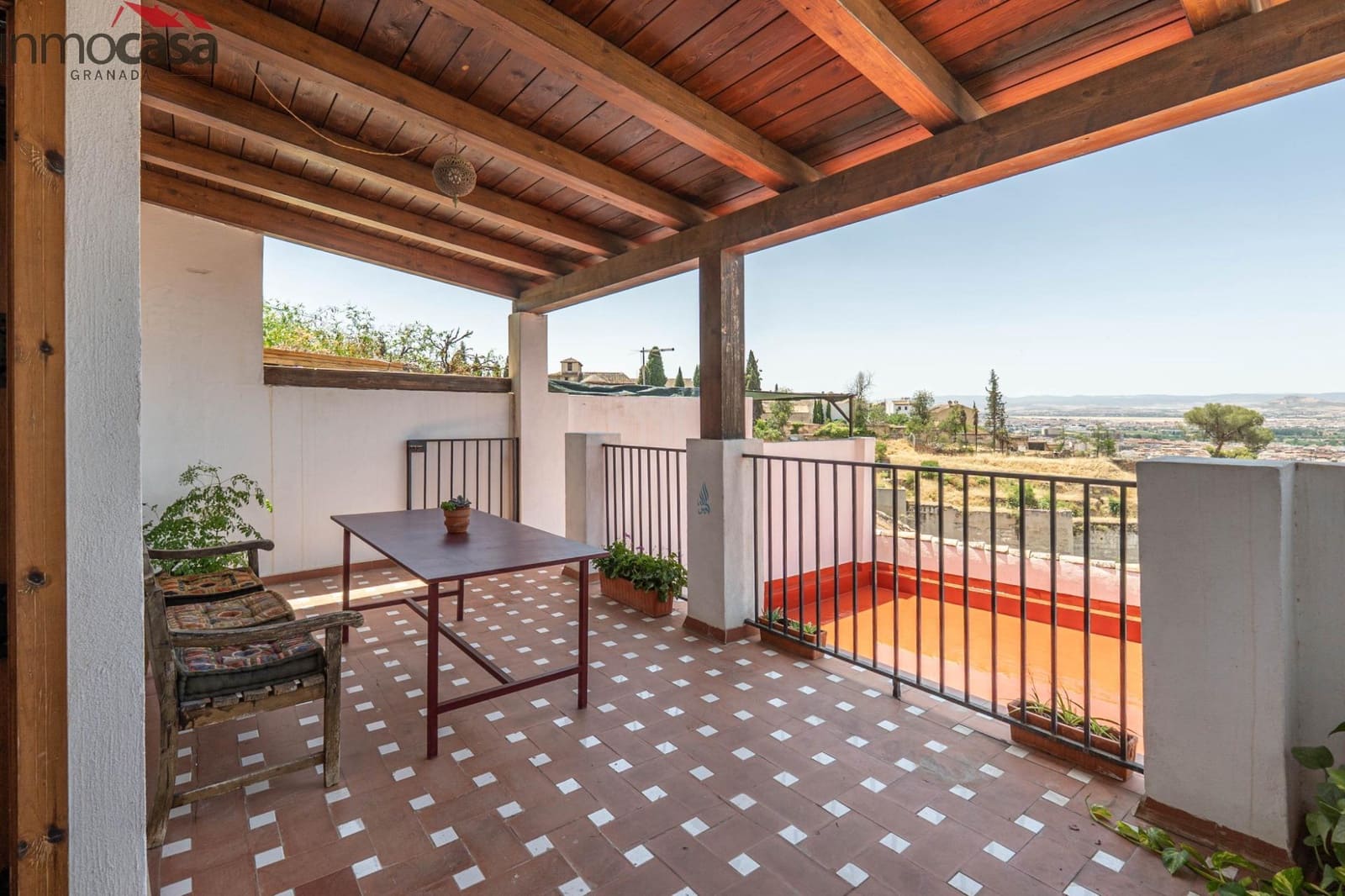 4 soverom Hus til salgs i Granada by med garasje - € 395 000 (Ref: 9103003)