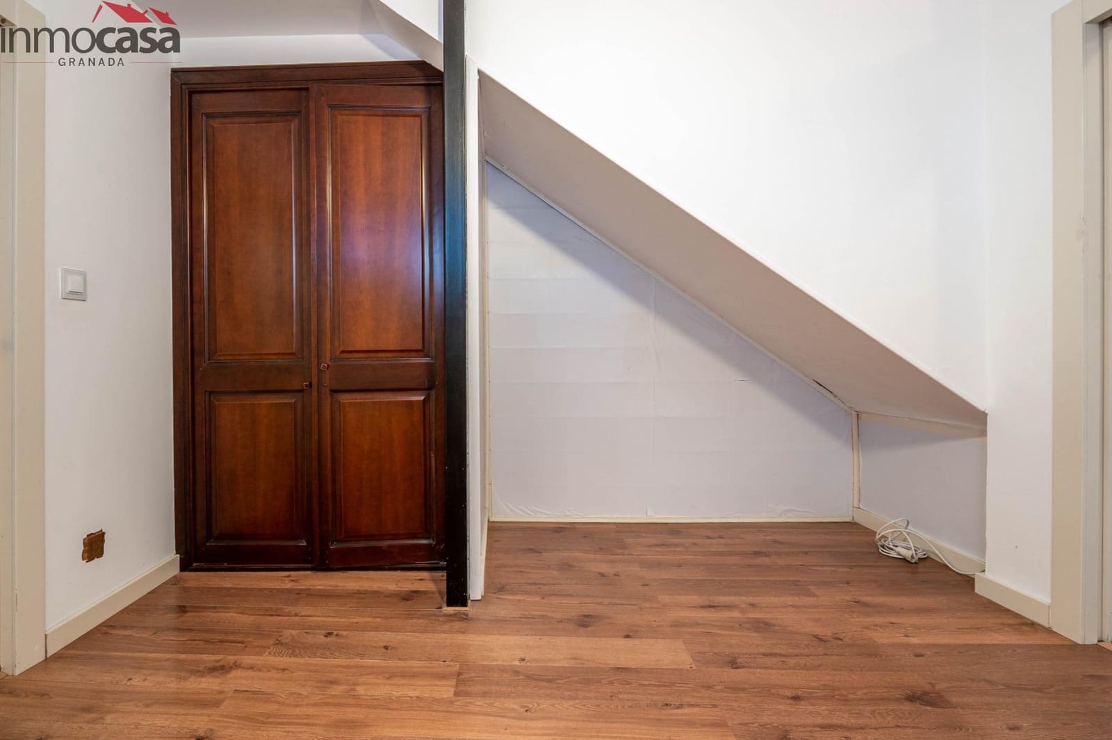 4 soverom Hus til salgs i Granada by med garasje - € 395 000 (Ref: 9103003)