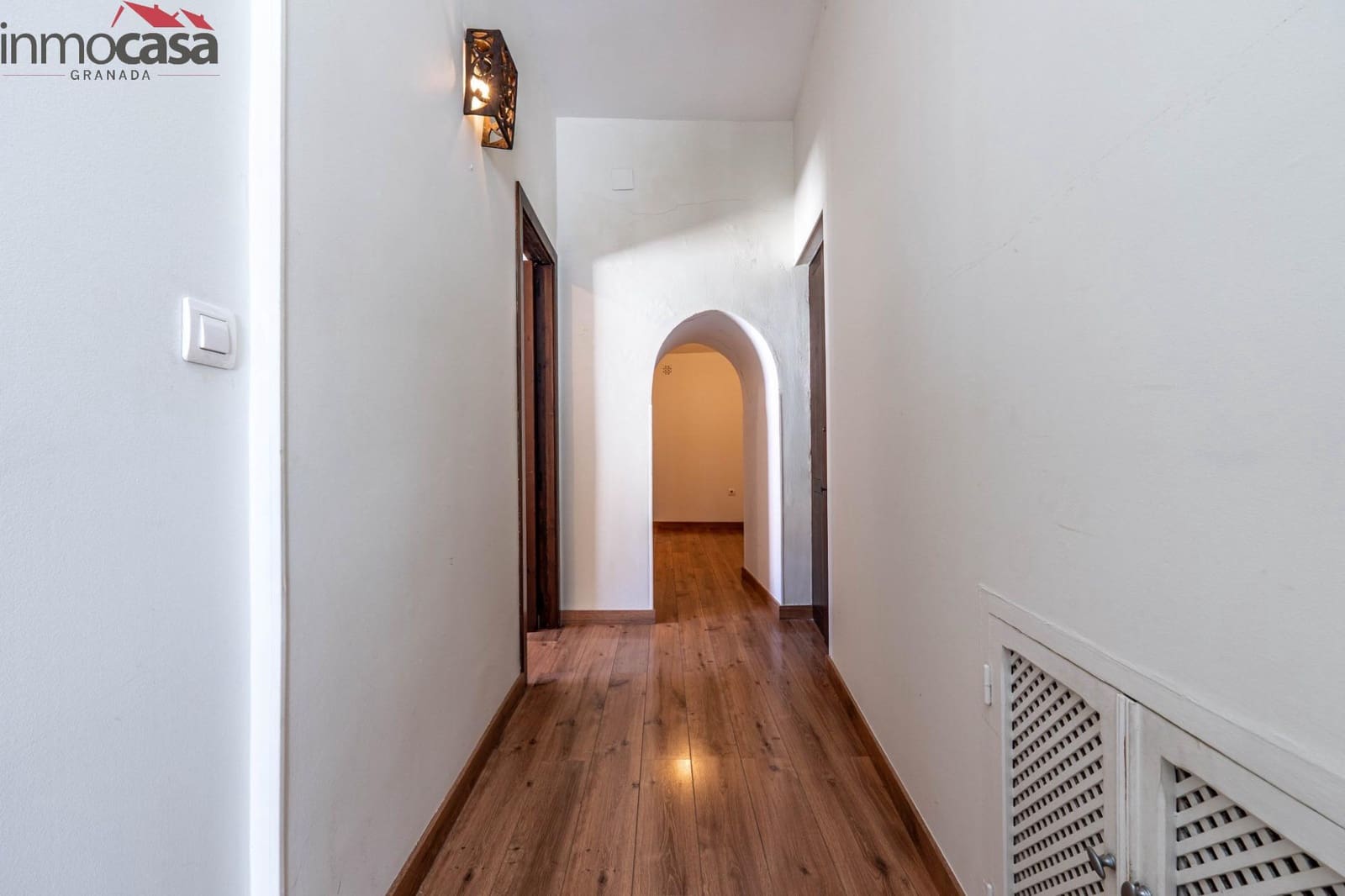 4 soverom Hus til salgs i Granada by med garasje - € 395 000 (Ref: 9103003)