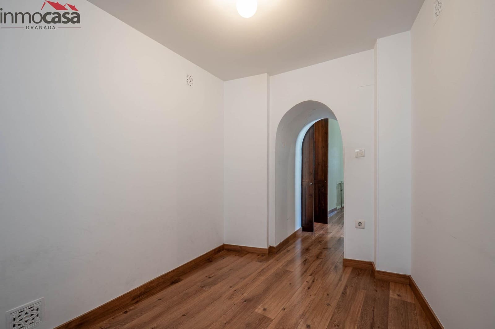 4 soverom Hus til salgs i Granada by med garasje - € 395 000 (Ref: 9103003)