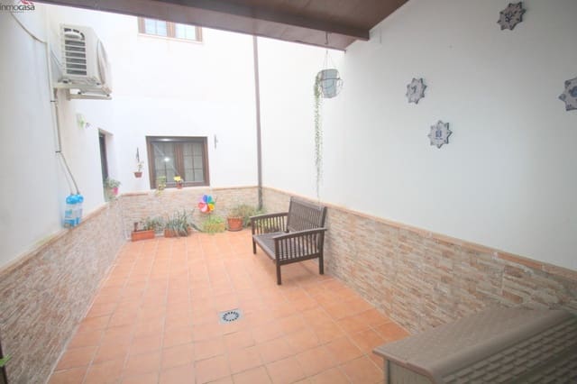 2 quarto Apartamento para arrendar em Churriana de la Vega com garagem - 650 € (Ref: 9112452)