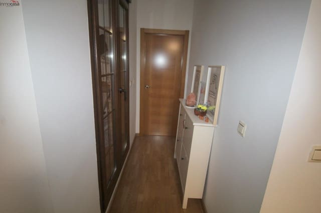 2 quarto Apartamento para arrendar em Churriana de la Vega com garagem - 650 € (Ref: 9112452)