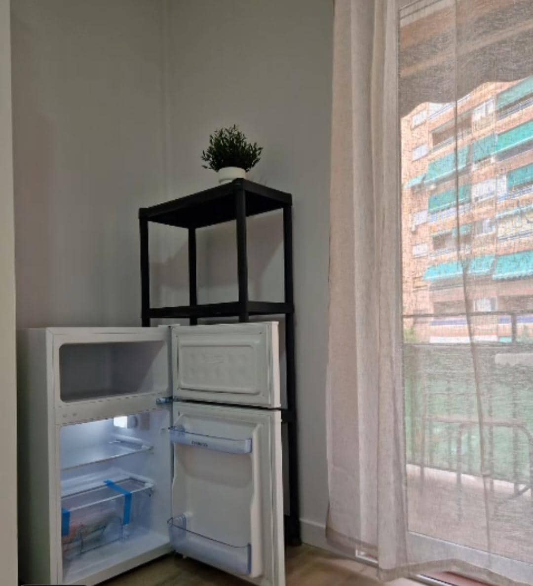 2 soveværelse Lejlighed til leje i Granada by - € 370 (Ref: 9114256)