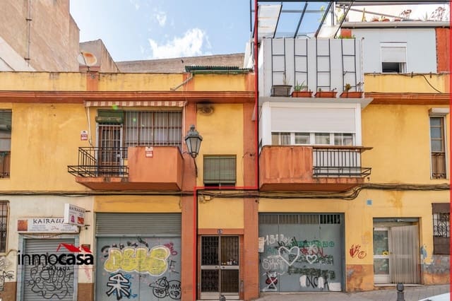 Haus zu verkaufen in Granada Stadt - 380.000 € (Ref: 9147309)