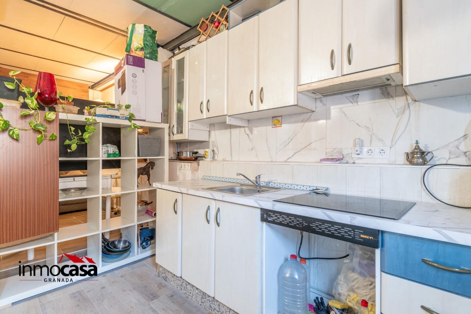 Byhus til salg i Granada by - € 380.000 (Ref: 9147309)