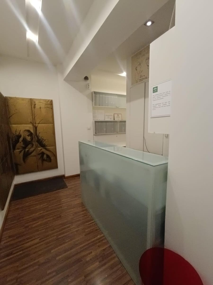 1 slaapkamer Kantoor te huur in Granada stad - € 780 (Ref: 9165906)