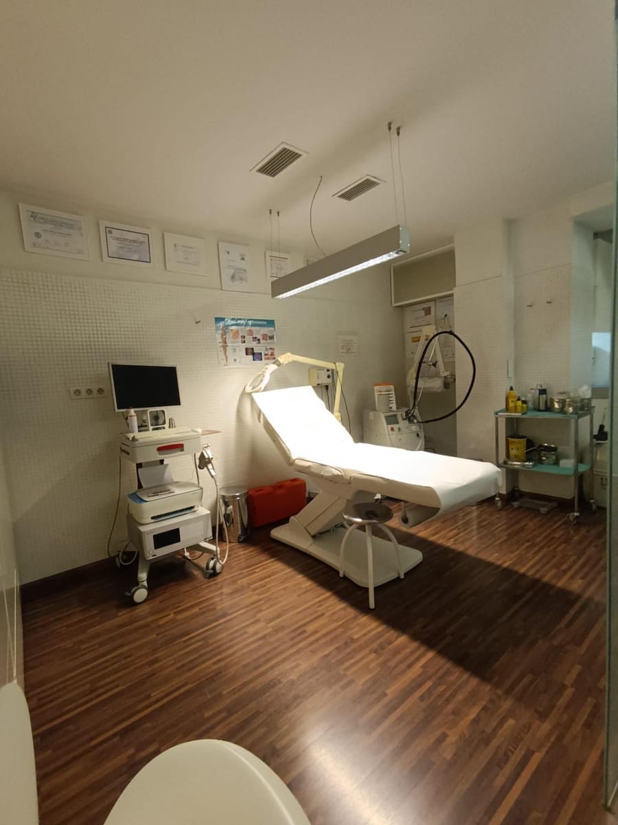 1 slaapkamer Kantoor te huur in Granada stad - € 780 (Ref: 9165906)