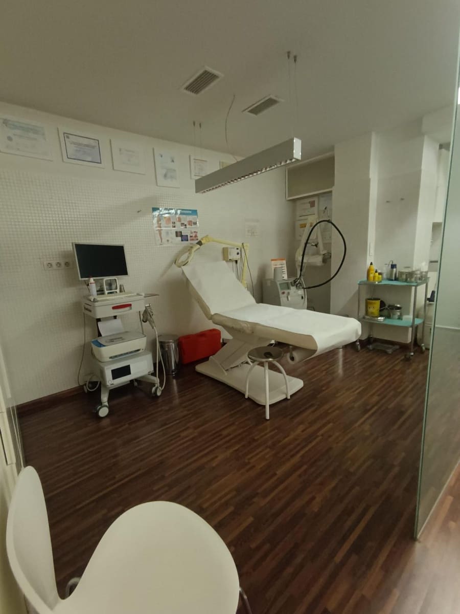 1 slaapkamer Kantoor te huur in Granada stad - € 780 (Ref: 9165906)