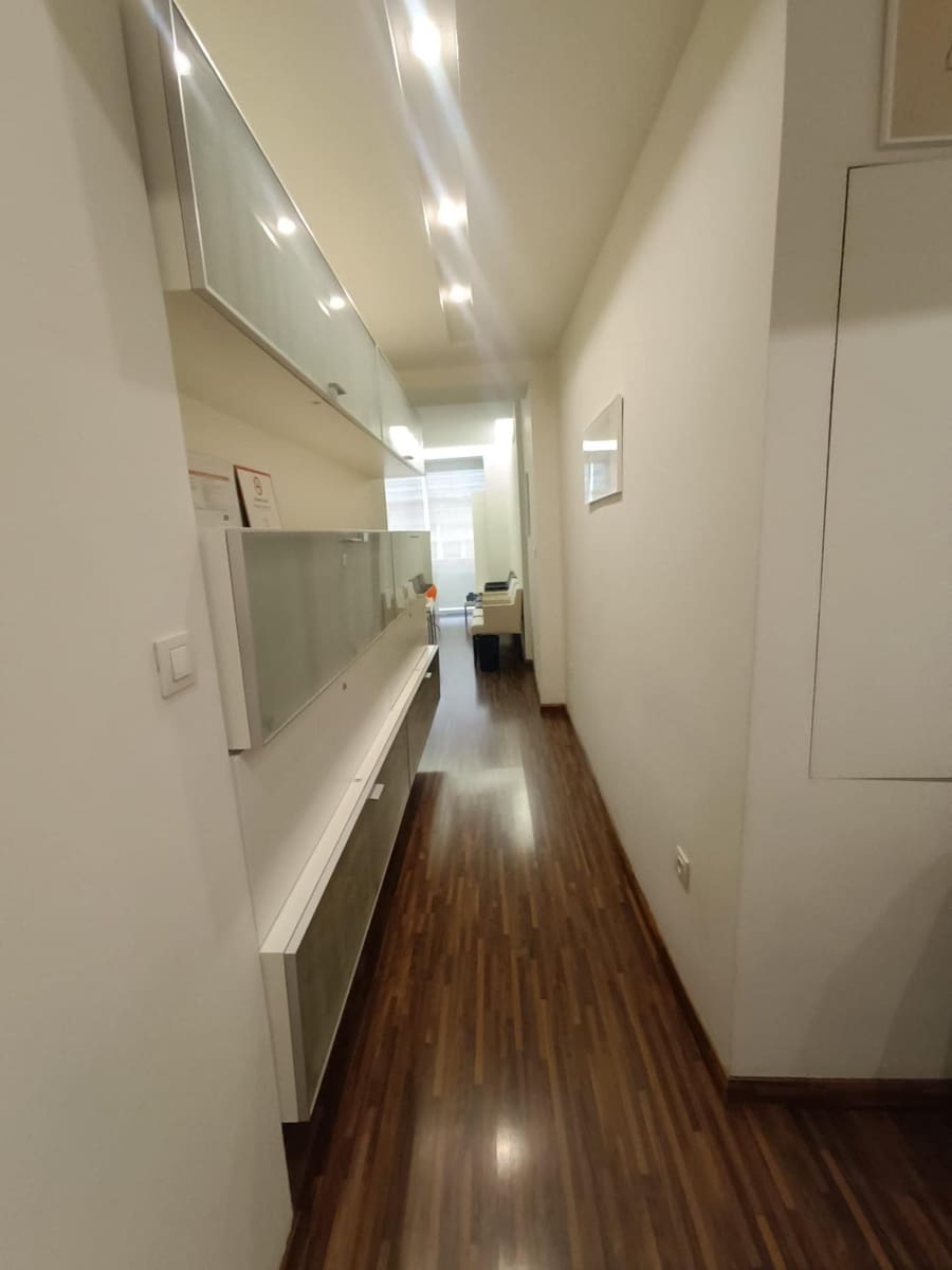 1 slaapkamer Kantoor te huur in Granada stad - € 780 (Ref: 9165906)