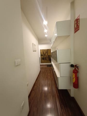 1 slaapkamer Kantoor te huur in Granada stad - € 780 (Ref: 9165906)