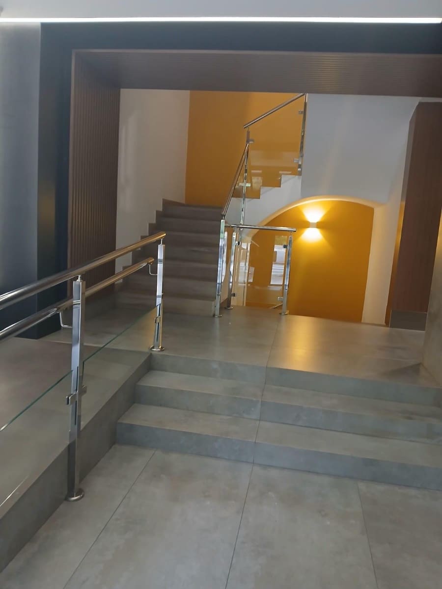 1 slaapkamer Kantoor te huur in Granada stad - € 780 (Ref: 9165906)