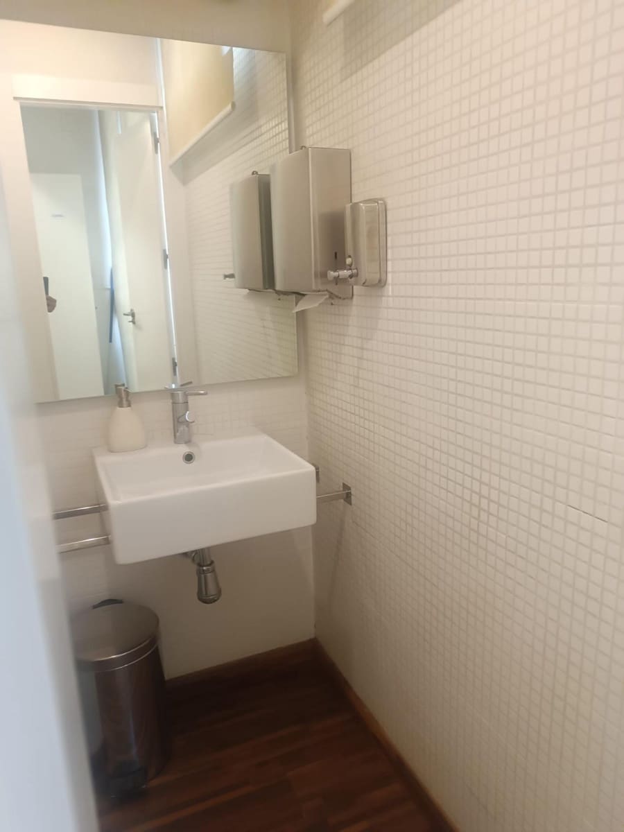 1 slaapkamer Kantoor te huur in Granada stad - € 780 (Ref: 9165906)