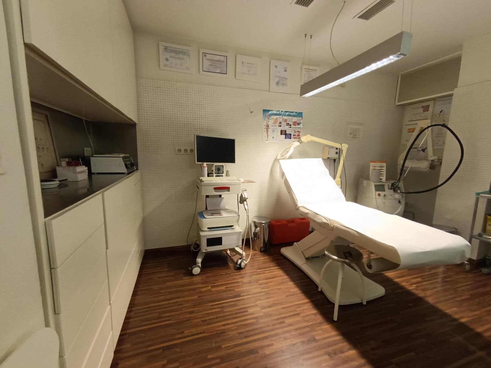 1 slaapkamer Kantoor te huur in Granada stad - € 780 (Ref: 9165906)