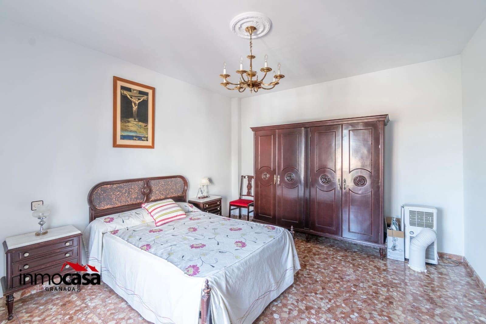 6 soveværelse Villa til salg i Otura med swimmingpool garage - € 340.000 (Ref: 9215215)