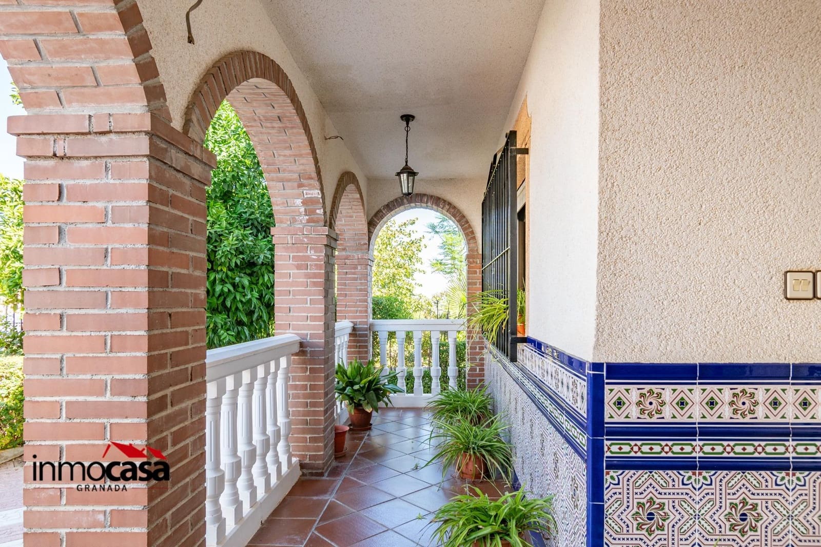 6 soveværelse Villa til salg i Otura med swimmingpool garage - € 340.000 (Ref: 9215215)