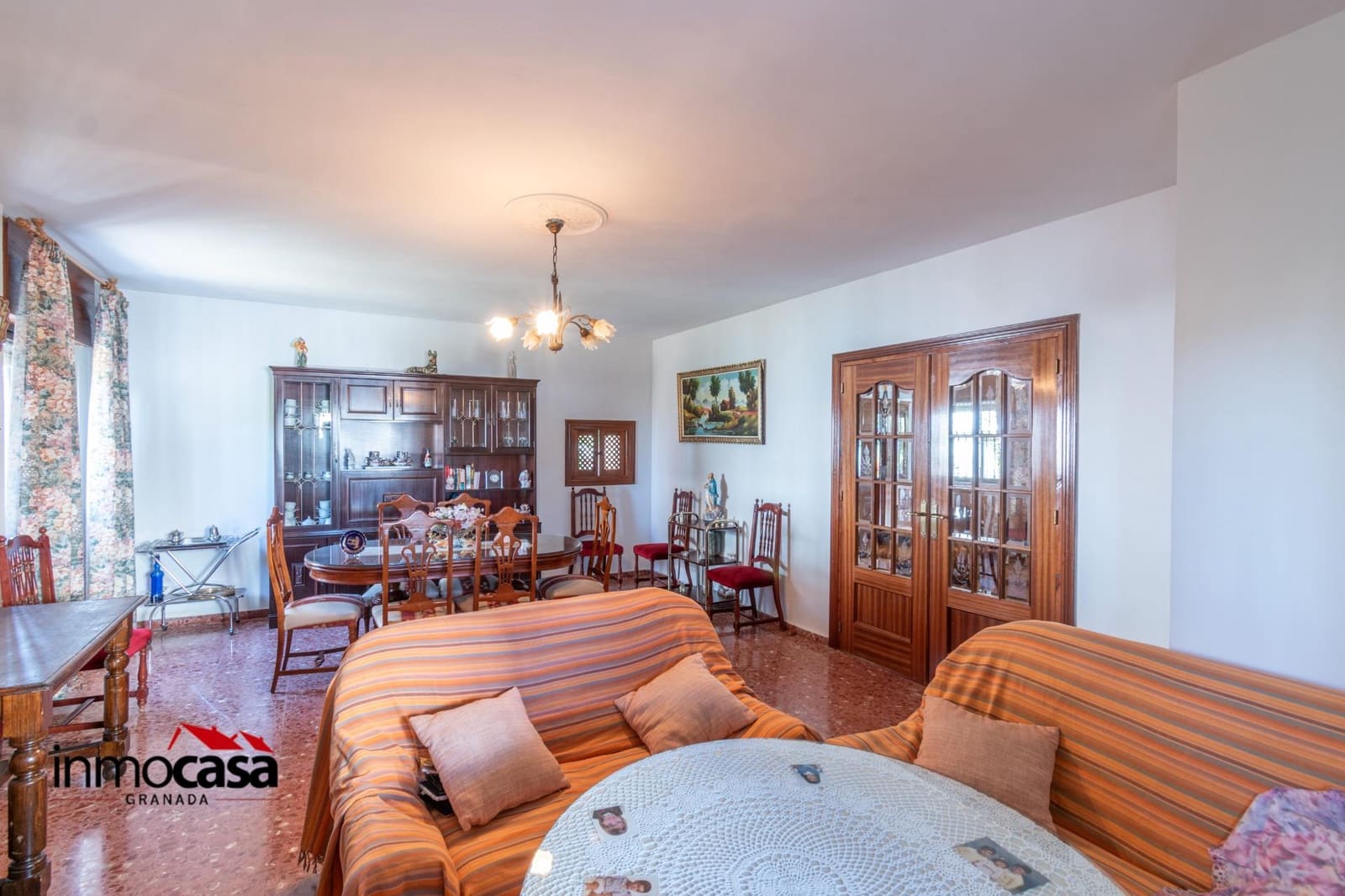 6 soveværelse Villa til salg i Otura med swimmingpool garage - € 340.000 (Ref: 9215215)