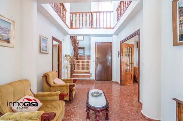 6 soveværelse Villa til salg i Otura med swimmingpool garage - € 340.000 (Ref: 9215215)