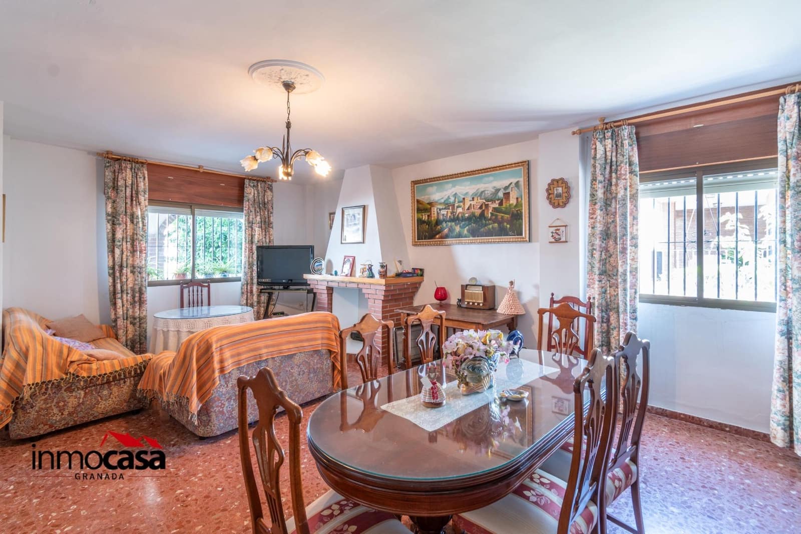 6 soveværelse Villa til salg i Otura med swimmingpool garage - € 340.000 (Ref: 9215215)