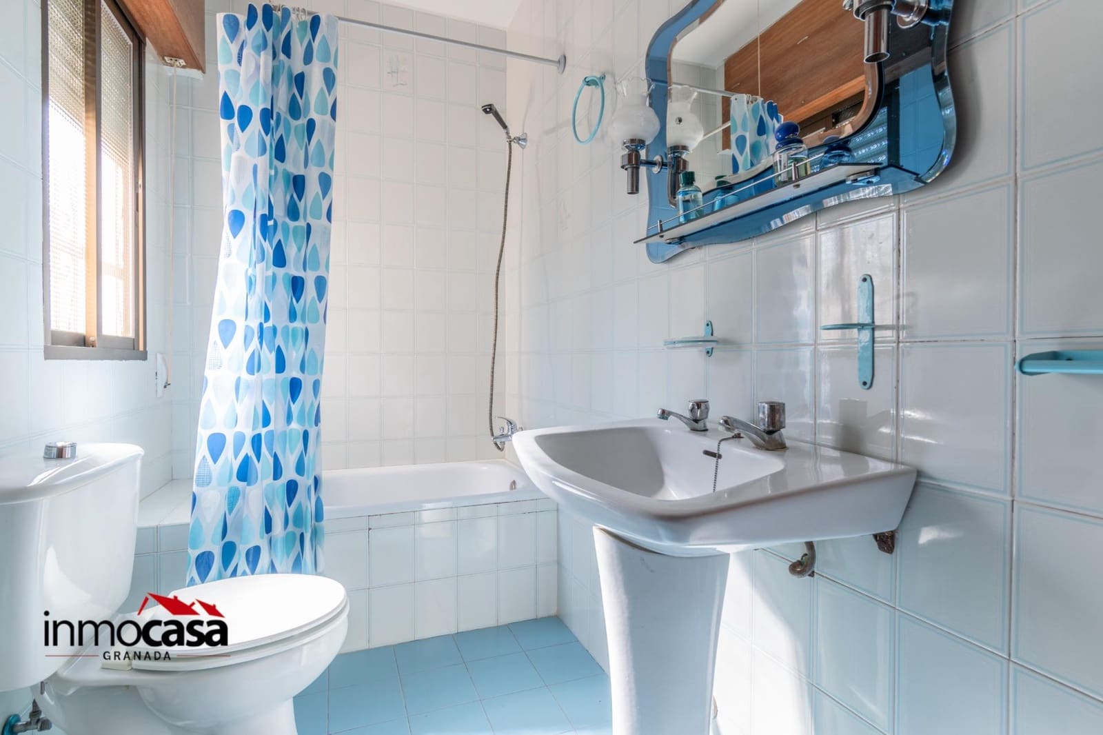 6 soveværelse Villa til salg i Otura med swimmingpool garage - € 340.000 (Ref: 9215215)