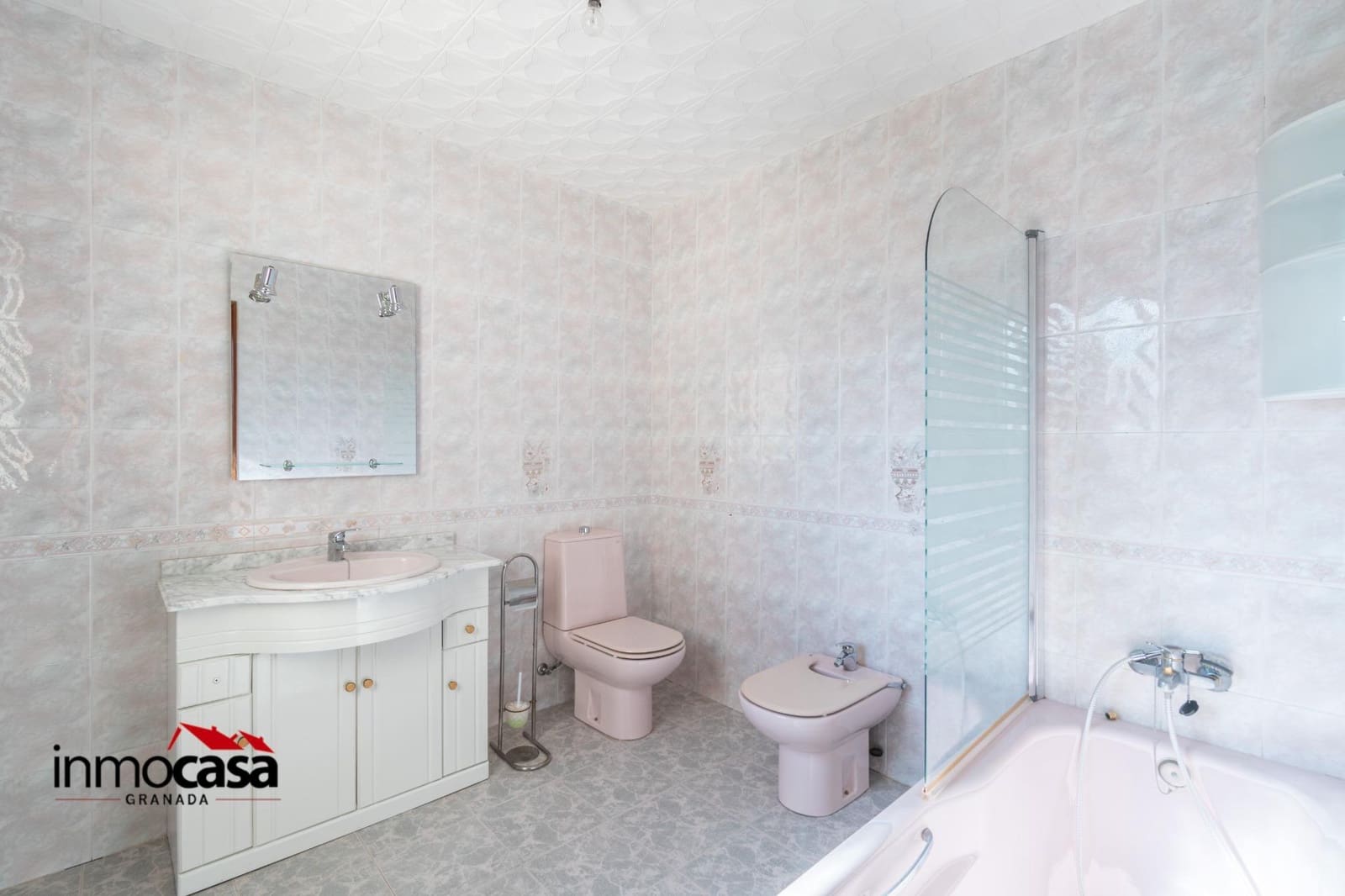 6 soveværelse Villa til salg i Otura med swimmingpool garage - € 340.000 (Ref: 9215215)