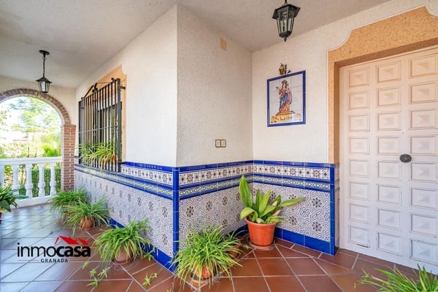 6 soveværelse Villa til salg i Otura med swimmingpool garage - € 340.000 (Ref: 9215215)