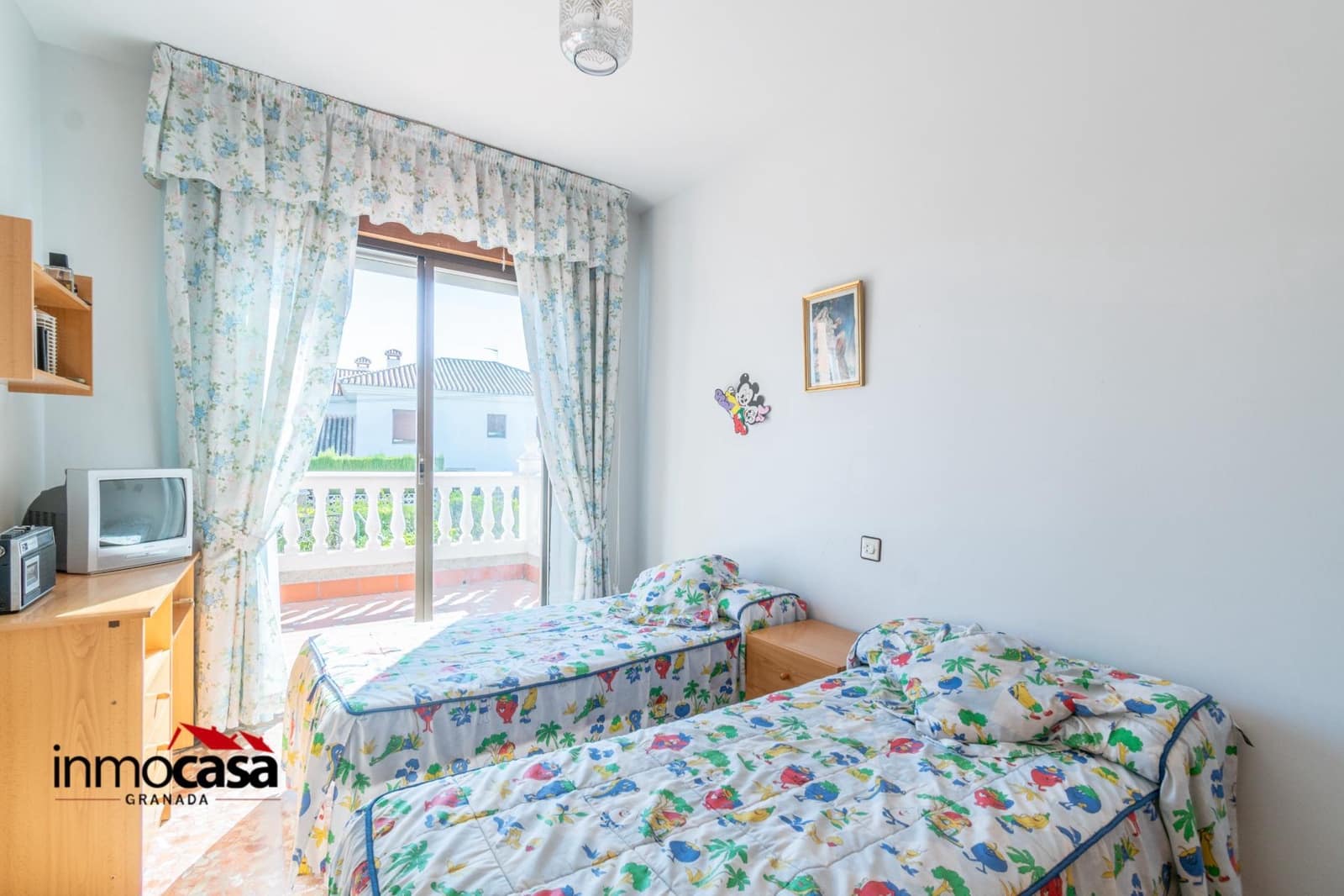 6 soveværelse Villa til salg i Otura med swimmingpool garage - € 340.000 (Ref: 9215215)