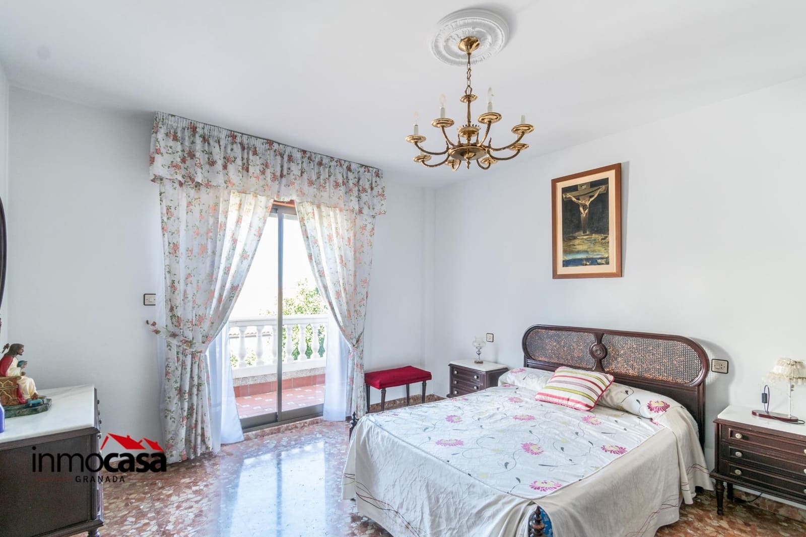 6 soveværelse Villa til salg i Otura med swimmingpool garage - € 340.000 (Ref: 9215215)