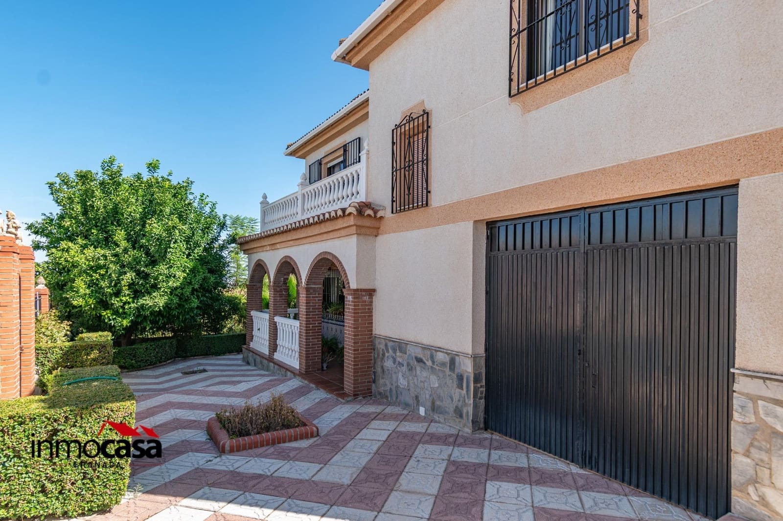 6 soveværelse Villa til salg i Otura med swimmingpool garage - € 340.000 (Ref: 9215215)