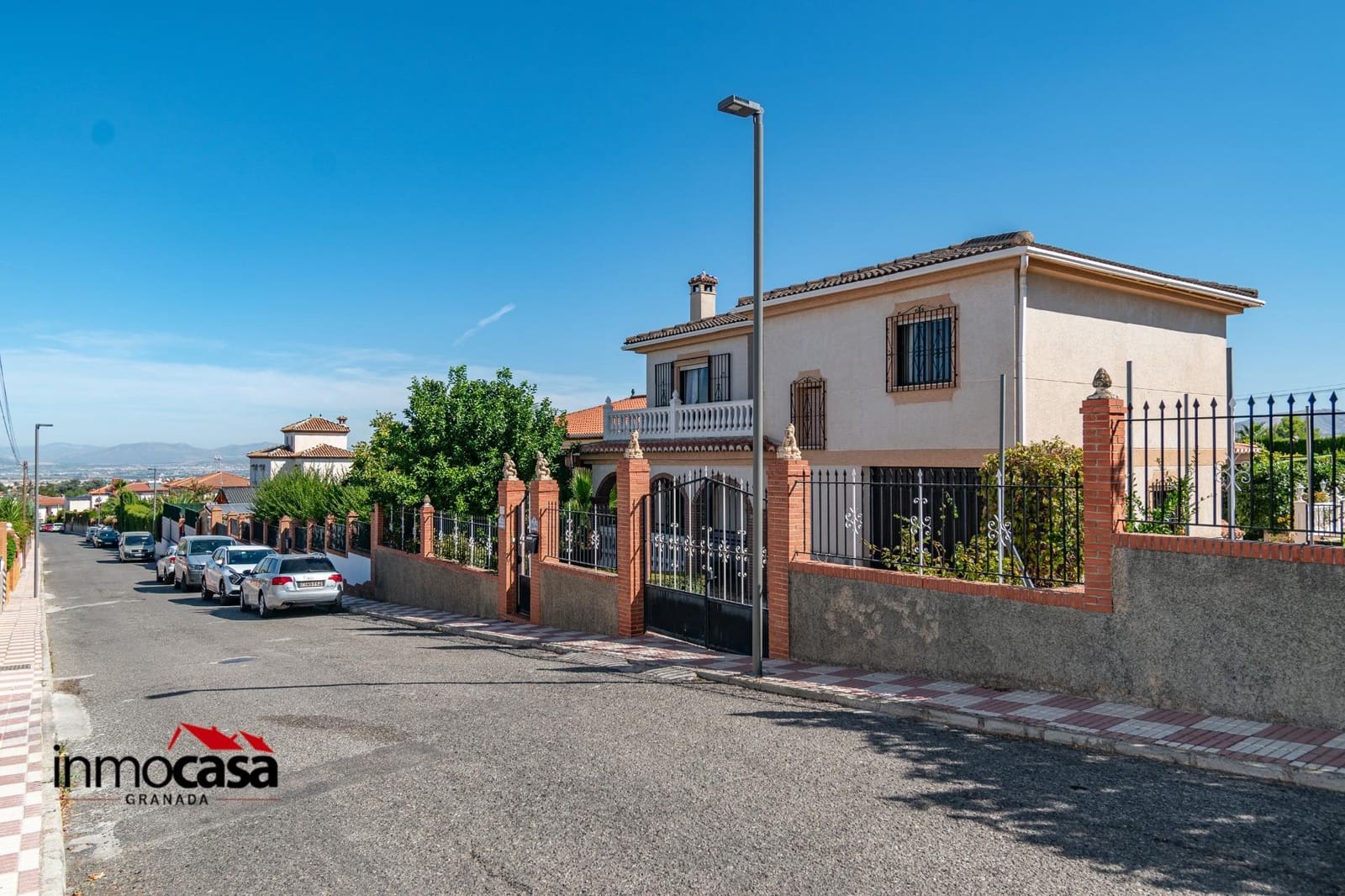 6 soveværelse Villa til salg i Otura med swimmingpool garage - € 340.000 (Ref: 9215215)