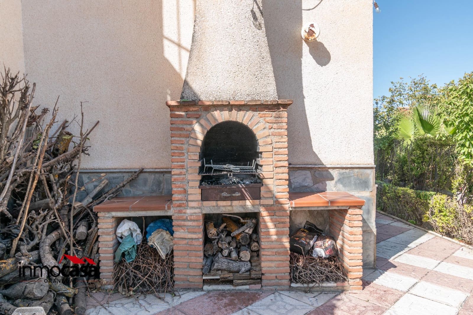 6 soveværelse Villa til salg i Otura med swimmingpool garage - € 340.000 (Ref: 9215215)