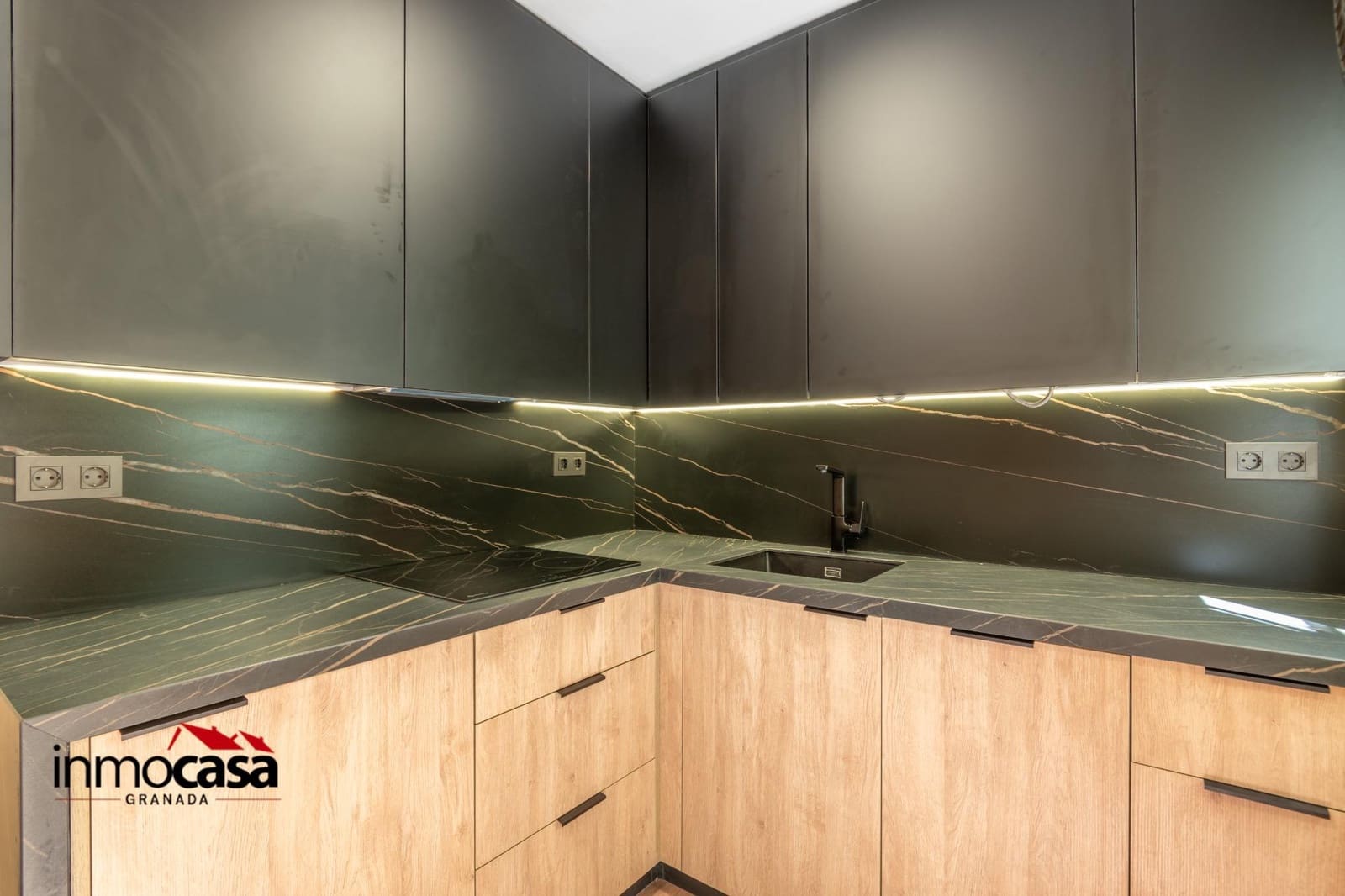 2 soveværelse Lejlighed til leje i Granada by - € 1.250 (Ref: 9217618)