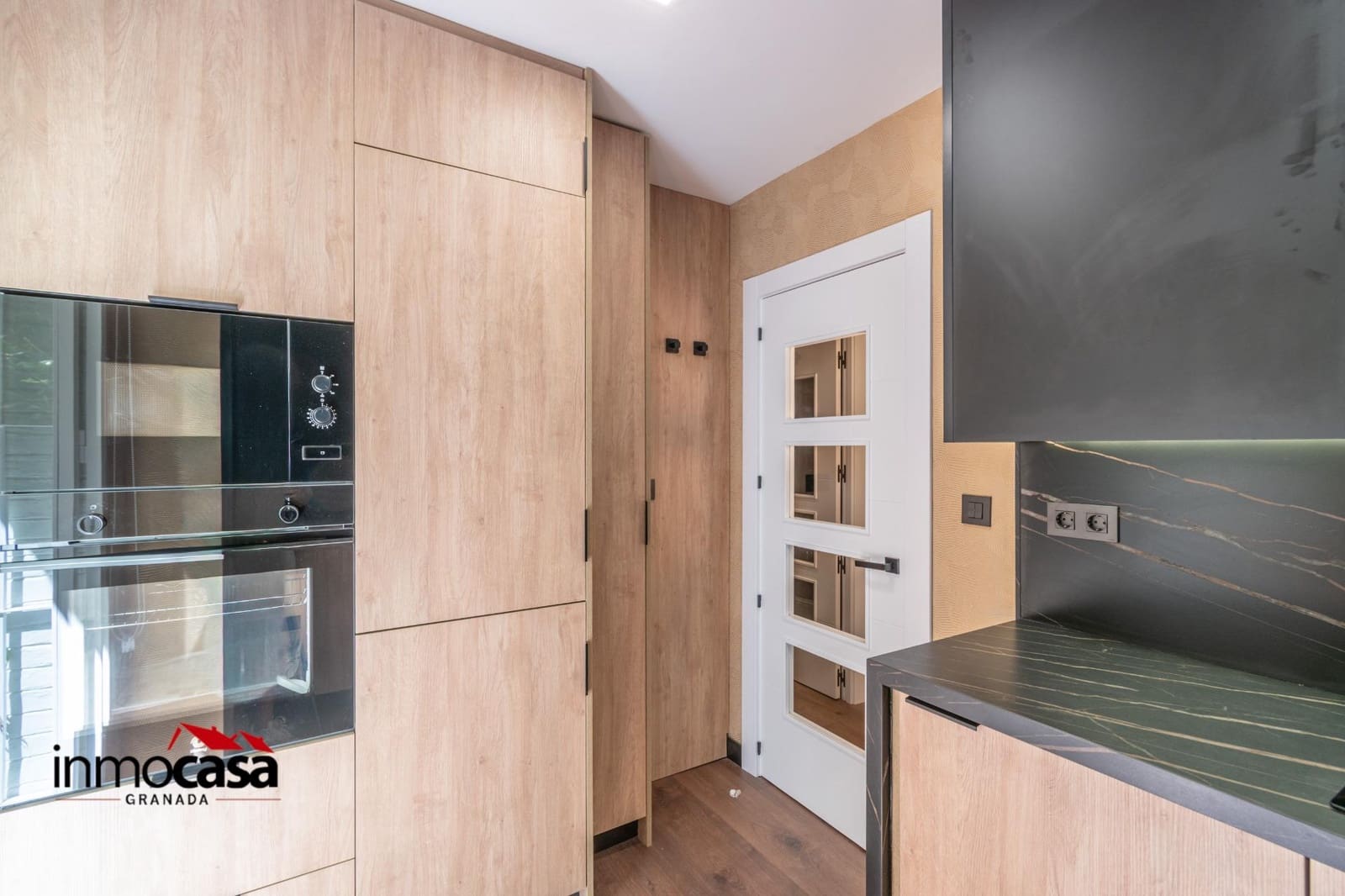 2 soveværelse Lejlighed til leje i Granada by - € 1.250 (Ref: 9217618)