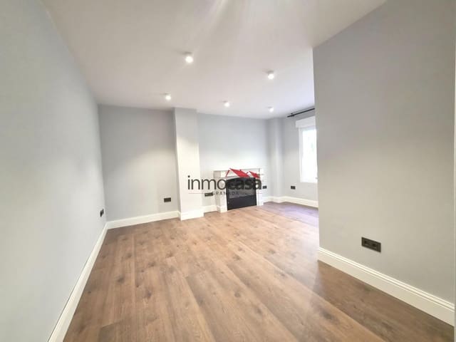 Piso de 2 habitaciones en Granada ciudad en alquiler - 1.050 € (Ref: 9217618)