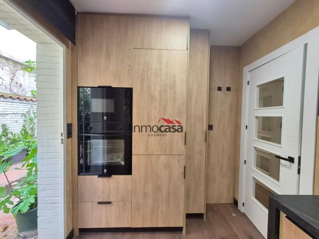 Piso de 2 habitaciones en Granada ciudad en alquiler - 1.050 € (Ref: 9217618)