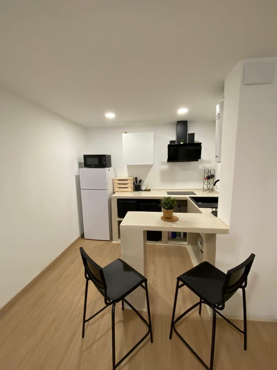 1 slaapkamer Flat te koop in Cenes de la Vega met garage - € 150.000 (Ref: 9226865)