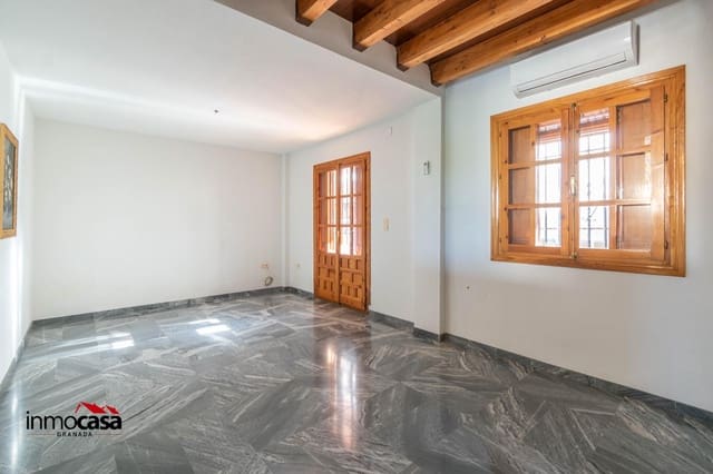 Adosado de 3 habitaciones en Ogíjares en venta con garaje - 229.000 € (Ref: 9243162)