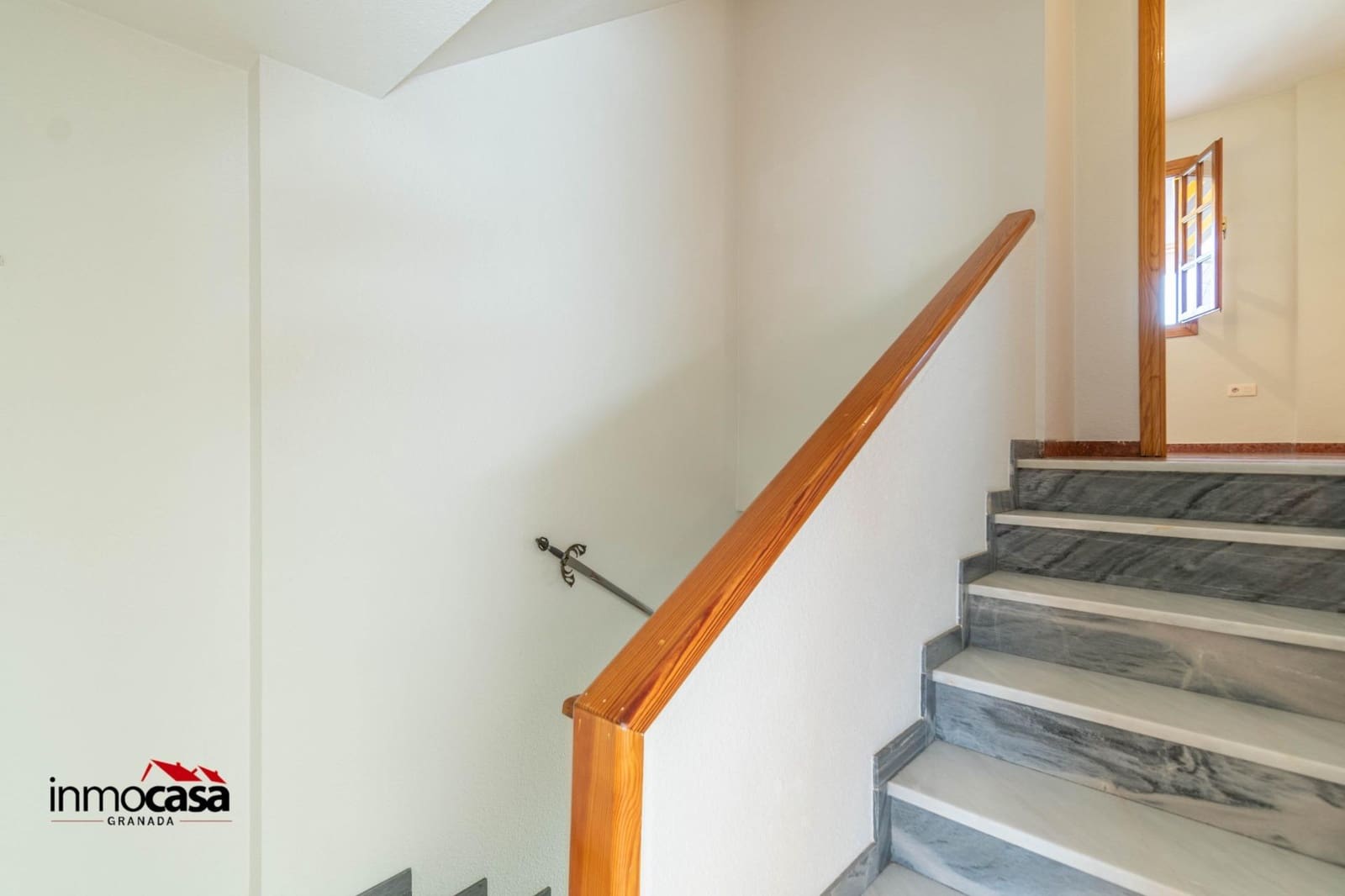 Adosado de 3 habitaciones en Ogíjares en venta con garaje - 229.000 € (Ref: 9243162)