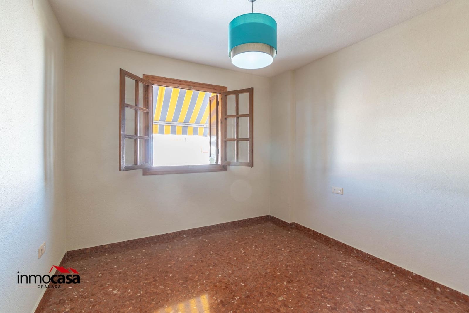 Adosado de 3 habitaciones en Ogíjares en venta con garaje - 229.000 € (Ref: 9243162)