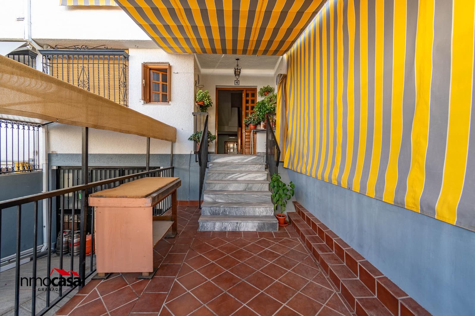 Adosado de 3 habitaciones en Ogíjares en venta con garaje - 229.000 € (Ref: 9243162)