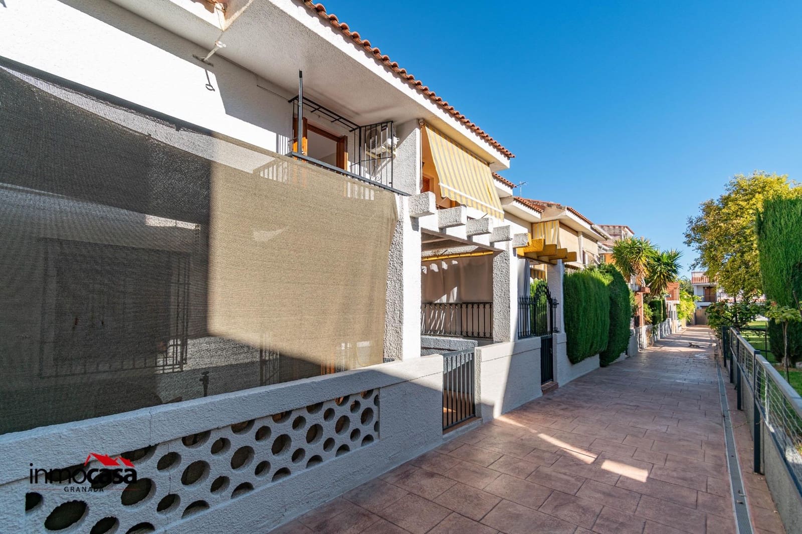 Adosado de 3 habitaciones en Ogíjares en venta con garaje - 229.000 € (Ref: 9243162)