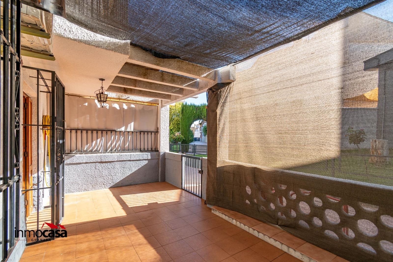 Adosado de 3 habitaciones en Ogíjares en venta con garaje - 229.000 € (Ref: 9243162)