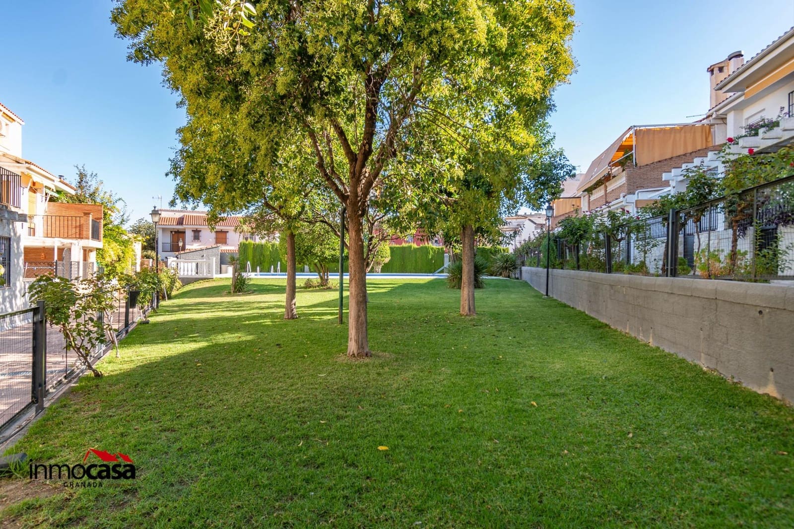 Adosado de 3 habitaciones en Ogíjares en venta con garaje - 229.000 € (Ref: 9243162)