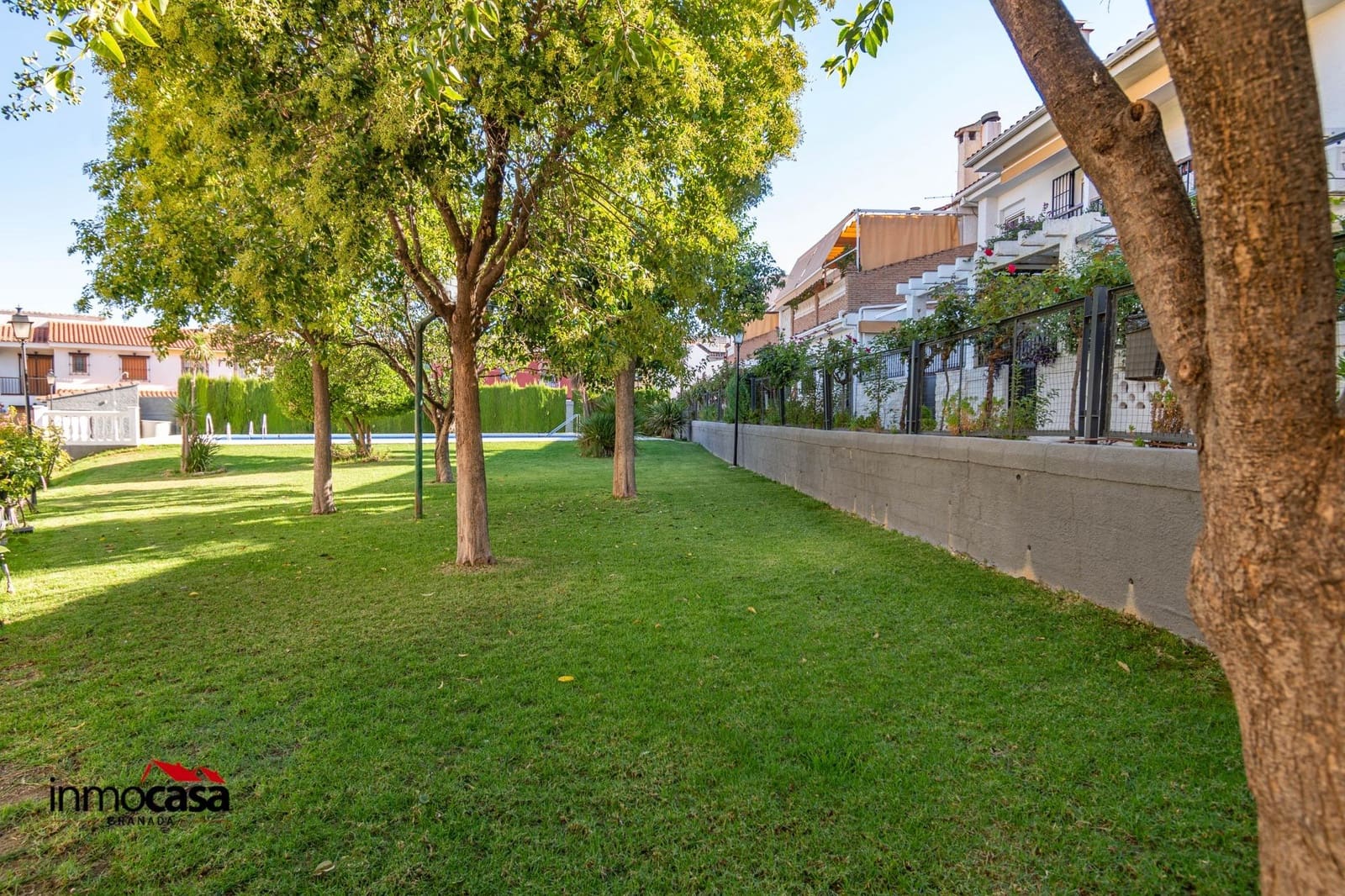Adosado de 3 habitaciones en Ogíjares en venta con garaje - 229.000 € (Ref: 9243162)