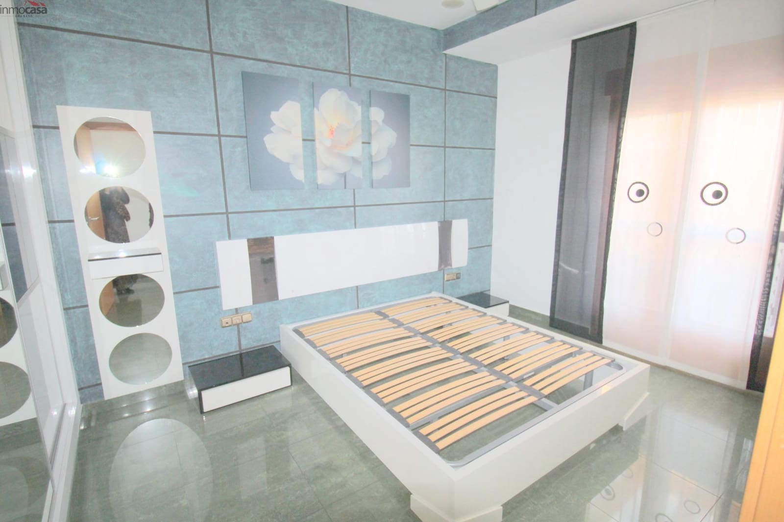 2 makuuhuone Kattohuoneisto vuokrattavana paikassa Armilla - 750 € (Ref: 9257475)