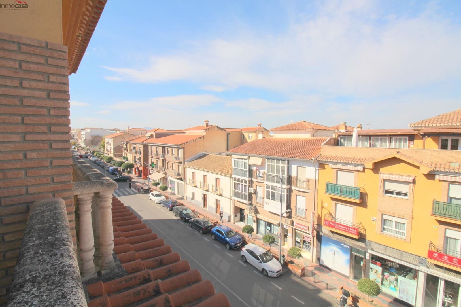 2 makuuhuone Kattohuoneisto vuokrattavana paikassa Armilla - 750 € (Ref: 9257475)